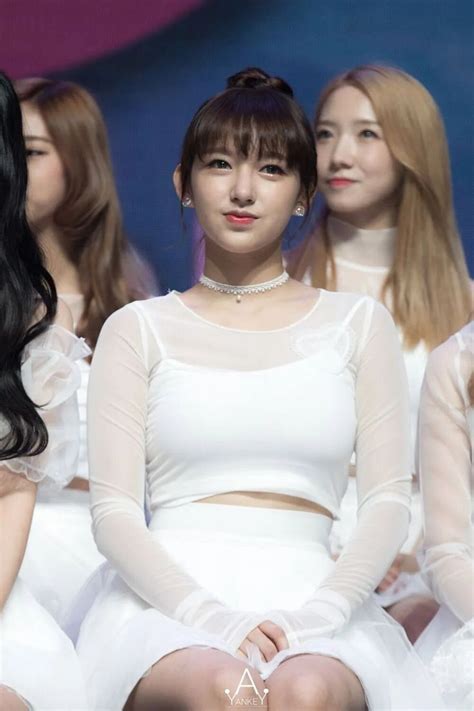 Ghim của Mina Myoui trên 성소 Cheng Xiao Former WJSN Nữ thần