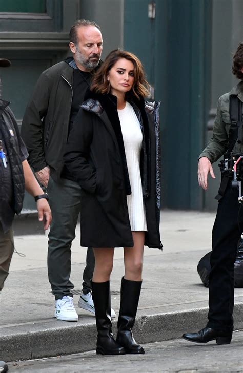 Penelope Cruz Soho Sexy Busty Photoshoot Hot Celebs Home