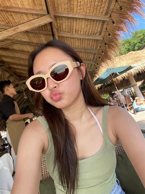 พกด Bikini สาวคพเอกใสทรงนได แกลเลอรทโพสตโดย Vaselyne Lemon