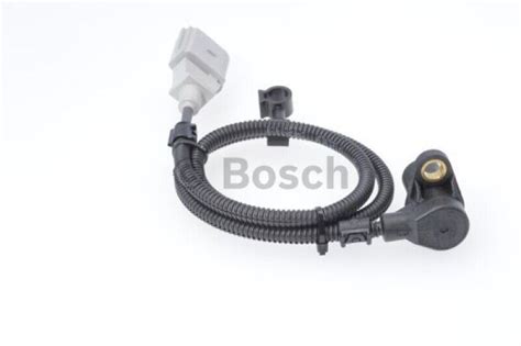 BOSCH Impulsgeber Kurbelwelle Kurbelwellensensor Drehzahlsensor 0 261