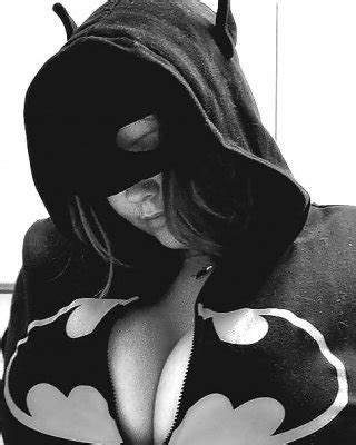 Non Nude Busty Chubby Bbw Babes Amatuer Covering Huge Tits Porn Pictures XXX Photos Sex