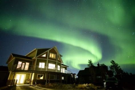 15 Best Hotels to See the Northern Lights in Canada in 2024