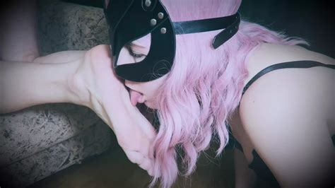 Girl Gently Licks Her Masters Feet Amateur Porn Xhamster