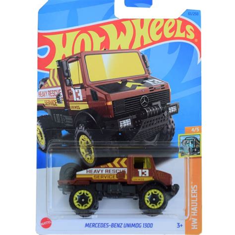 Машинка Hot Wheels compilation Car model MERCEDES BENZ UNIMOG 1300 CC купить с доставкой по