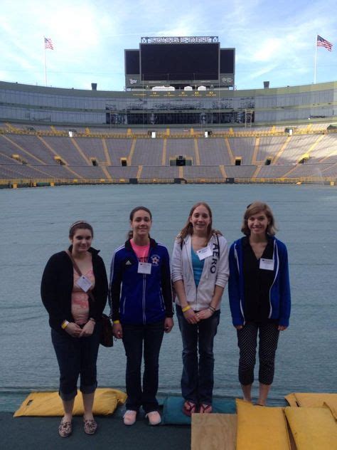 Packer Cheerleader Nfl Cheerleaders Hottest Nfl Cheerleaders Hot