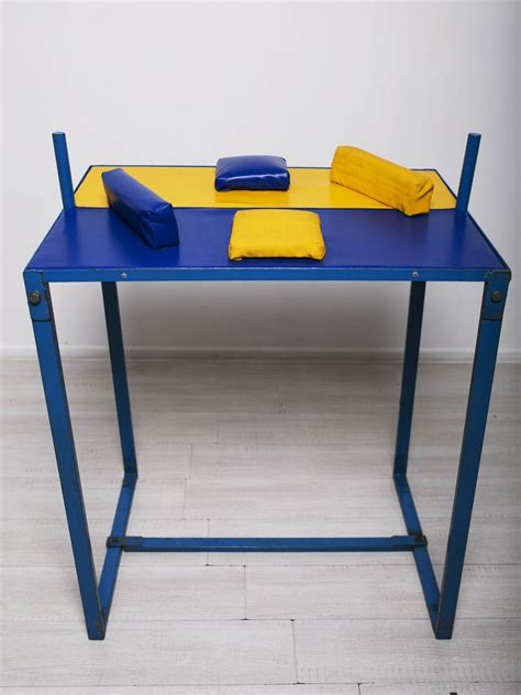 Антивандальный стол для армрестлинга 90 фото