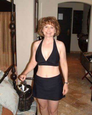 Stunning Classy Mature Redhead Housewife Porn Pictures XXX Photos Sex Images PICTOA
