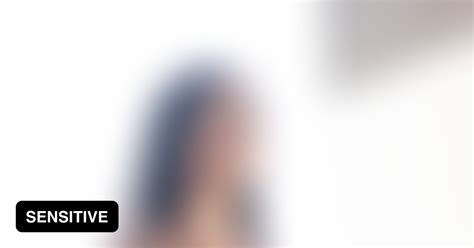 Mikaela Pascal Tiger Bikini 9GAG