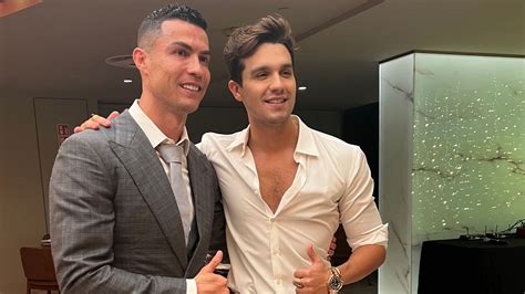 Luan Santana Se Apresenta Em Festa De R Veillon De Cristiano Ronaldo