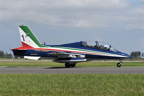 Frecce Tricolori Frecce Tricolori Aermacchi Mb A P Flickr