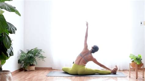 Yoga Suave Para Mejorar Circulaci N De Piernas Disminuir Varices Y Re