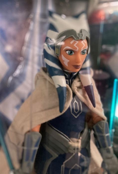 Hot Toys TMS The Clone Wars Ahsoka Tano Collectible Figure Page Collector