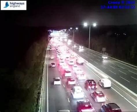 Long Queues Near Gatwick Airport After Crash On M23 And M25 Recap