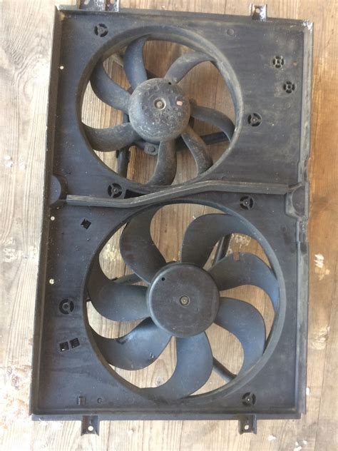 Диффузор в сборе с вентиляторами VW Golf 4 на Volkswagen Golf Mk4 ...