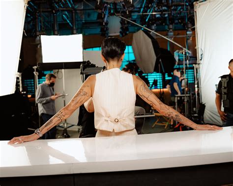On ‘Top Chef’, Kristen Kish Takes Over as Host - The New York Times