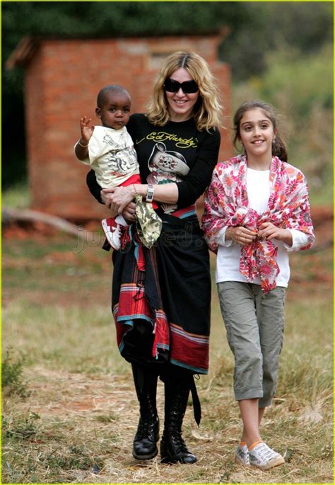 Madonna's Family Portrait: Photo 114641 | Celebrity Babies, David Banda ...