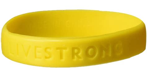 Wearing Your Livestrong Bracelet Everywhere | 52 Things You'll Remember About Summer in the ...