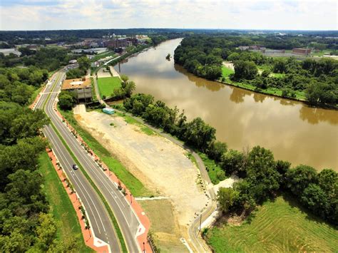 East Riverfront Improvements - LPDA