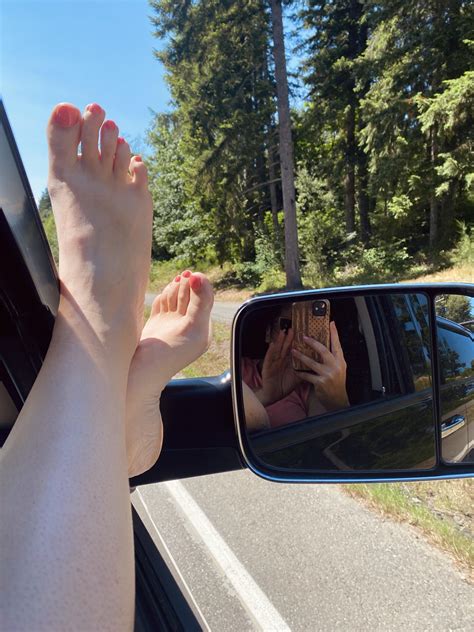 Road Trips : r/Foot_Fetish_Creators