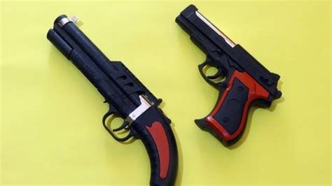 Пластмасови Пистолети за Деца със Сачми или Меки Топчета - YouTube