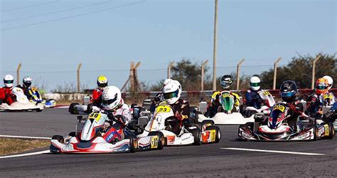 El Karting Paso Y A Sus Anchas Por Mercedes Motores En Punta