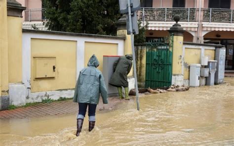 Alerta En La Mitad De Italia Por Fuertes Lluvias Inundaciones Y