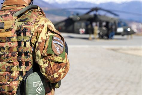 Il Comandante Di KFOR In Visita Ai Feriti Del Contingente Italiano