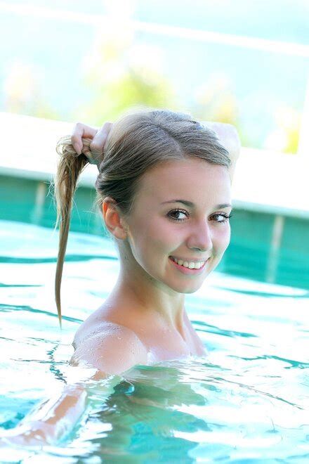 Linda Chase Porn Pic