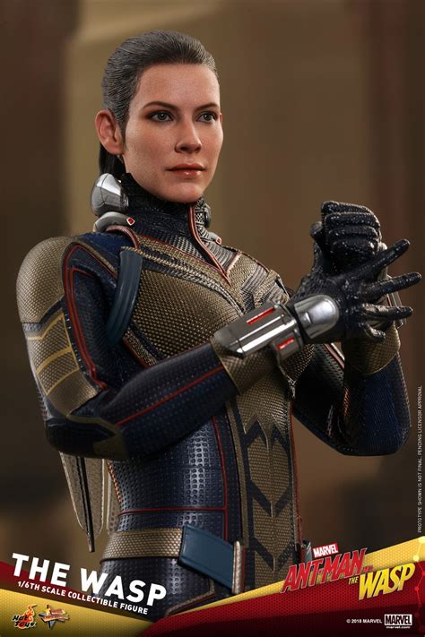 Hot Toys Marvel Ant Man And The Wasp Wasp Figures