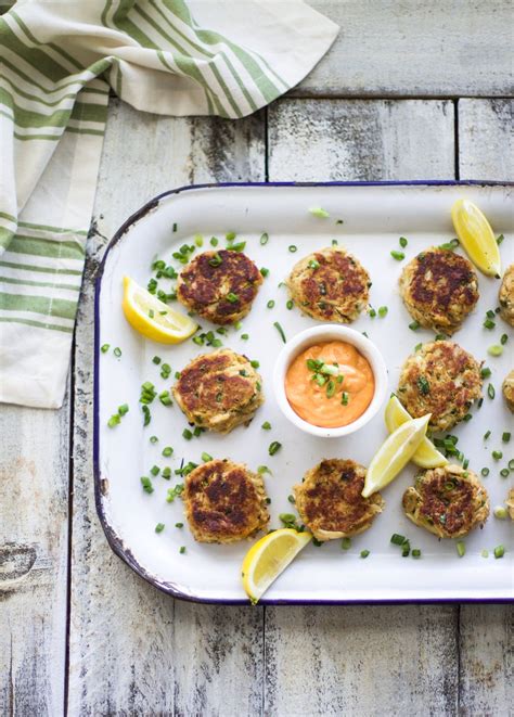 Baked Crab Cakes and Spicy Garlic Dipping Sauce — My Diary of Us | Crab