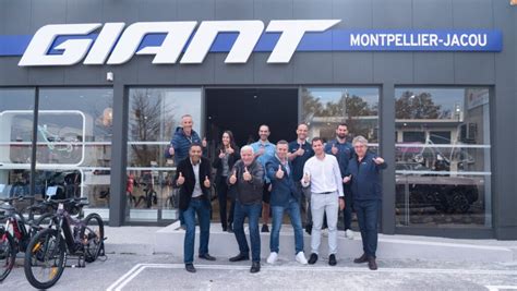 giant store giant city designes meilleure enseigne
