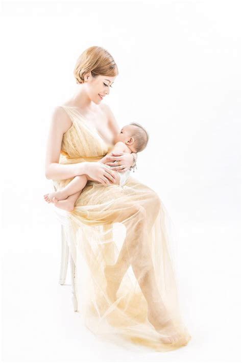 N M Sau Khi K T H N Hot Girl T Ng N I Nh M Ng Nam Nay Tr Th Nh Hot Mom Sang Ch Nh