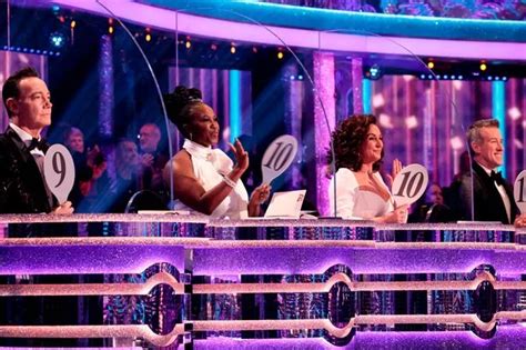 Strictly Come Dancing Signs Les Dennis As Th Star To Complete Full