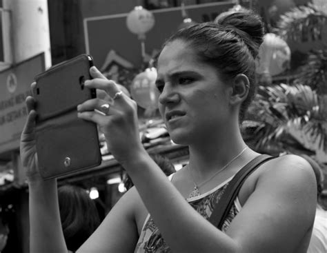 С помощью этого простого трюка,вы будете иметь WI-FI во всем мире ...