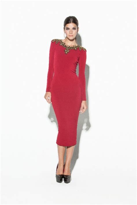 Las Novias E Invitadas De Colour Nude Telva Dresses For Work Dress Dresses With Sleeves