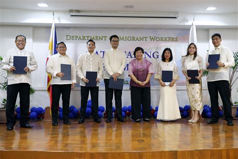 All smiles | Photos | Philippine News Agency