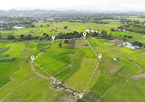 How Many Feet Are In An Acre?