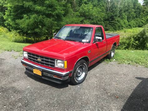 Right Sized 1985 Chevrolet S10 Tahoe 5 Speed Pickup Sold