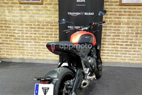 Naked Triumph TRIDENT