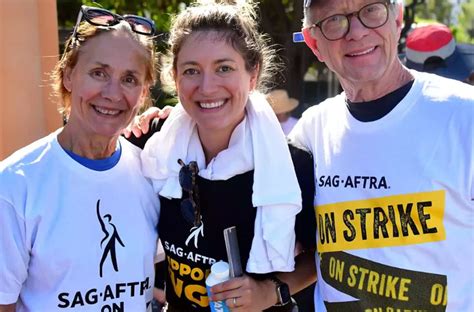 Rising Star in Hollywood: Mae Akins Roth, Daughter of Laurie Metcalf