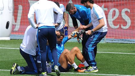 Injury scare for Ronaldo ahead of European decider