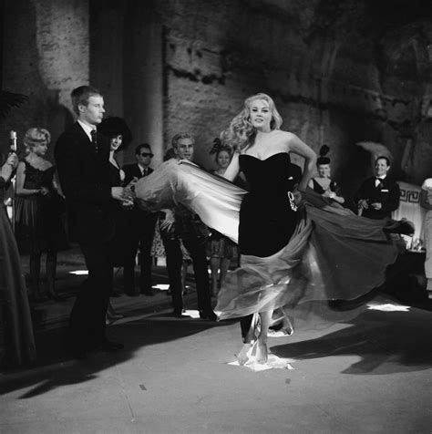 Pin by Anna Maria *ﾟ on "La Dolce Vita" | Anita ekberg, Film posters
