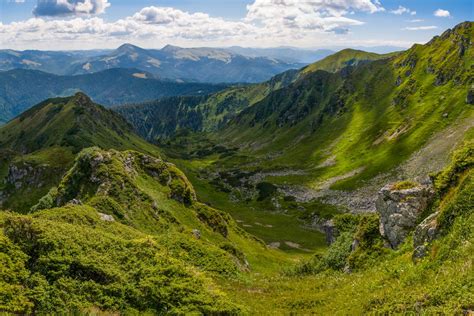 Мальовничі Карпати. Мармароський масив