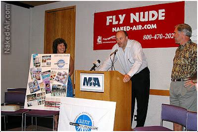 Nunca turista siempre viajero Naked Air la primera aerolínea que opera vuelos nudistas