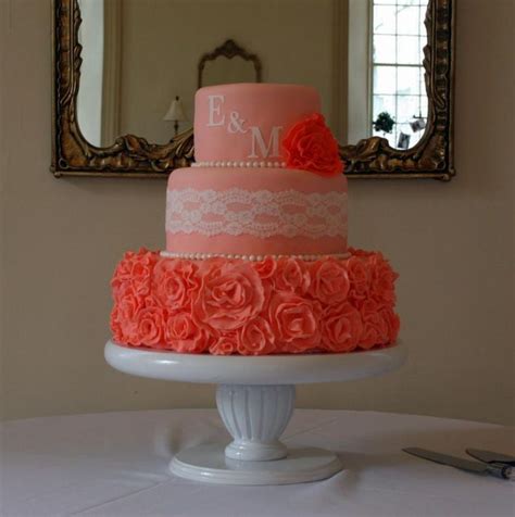 Летняя свадьба в коралловом цвете: наиболее выигрышные сочетания: Идеи ...