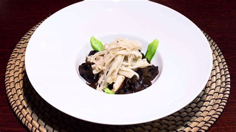 Могу Шала — это китайские грибы: иноки, шиитаке, черные древесные грибы ...