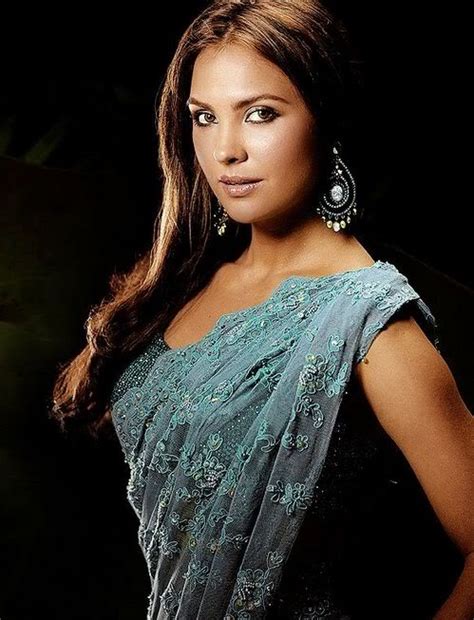 Bollywood Actress Lara Dutta Hot Photos And Wallpapers Hd Desktop Wallpapers Photos