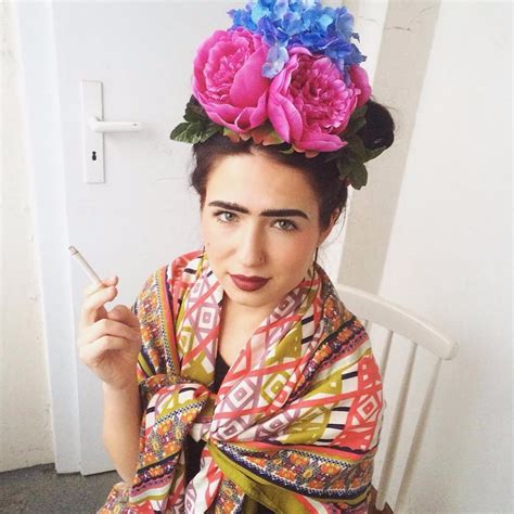 DIY Frida Kahlo Halloween Costumes | PS Latina