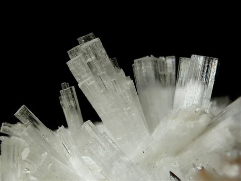Лейфит, Leifite, Leifit, Leifite • Mineral Catalog