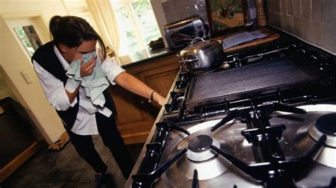 Gas Leak From Stove? 8 Reasons And Solutions